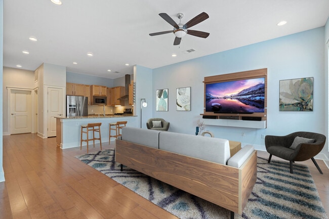 Photo - 2520 Bluebonnet Ln