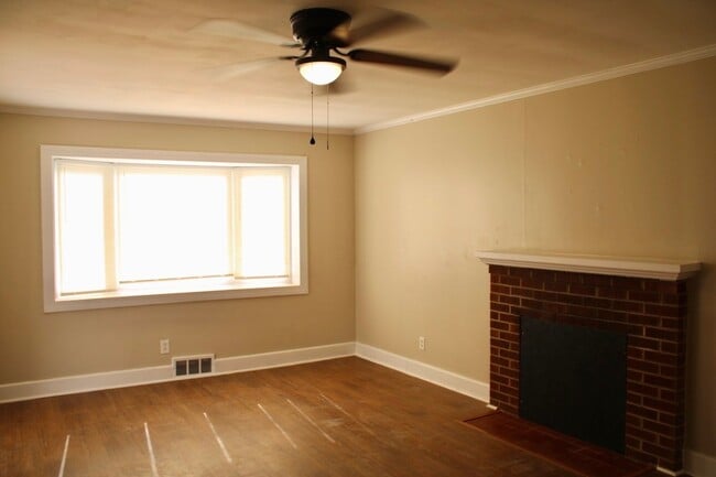 Photo - 692 Brookdale Dr