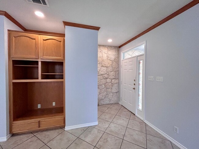 Photo - 4710 Sojourner St