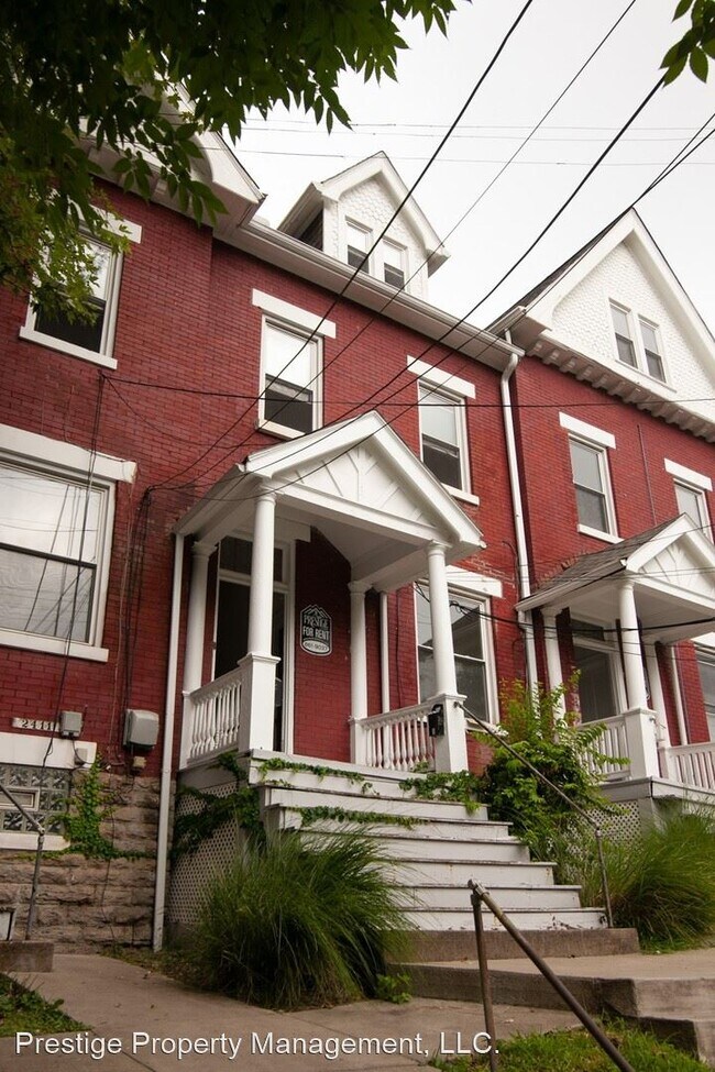 Photo - 2413 W Clifton Ave Apartment