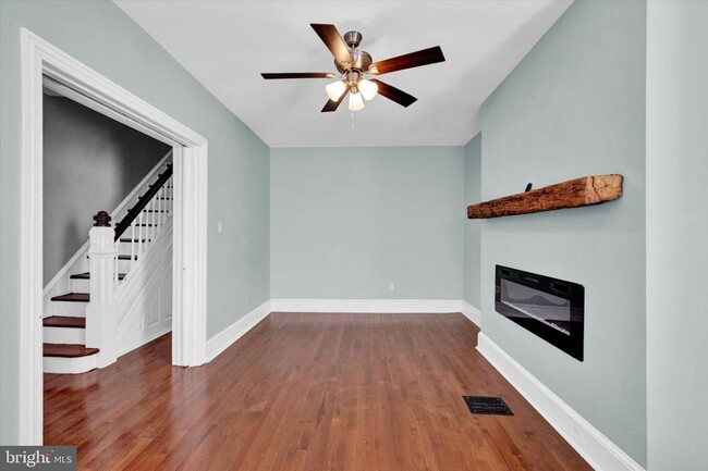 Photo - 205 Hermitage St