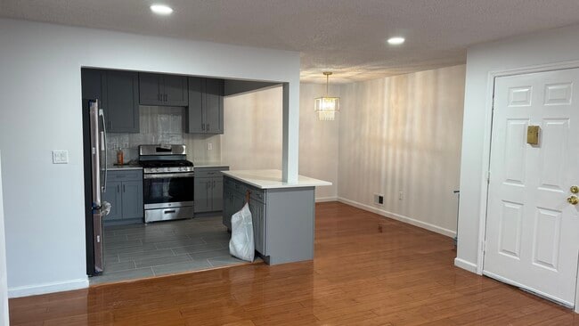 Photo - 14 Voscek Ct Unit 14