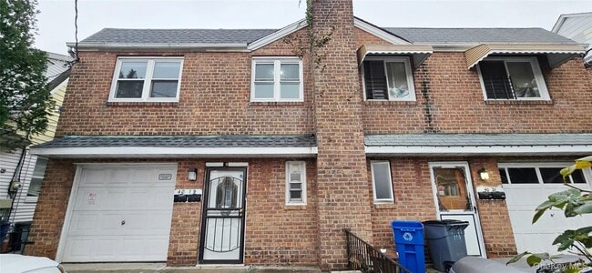 Building Photo - 40-19-4196 196th St Unit 2