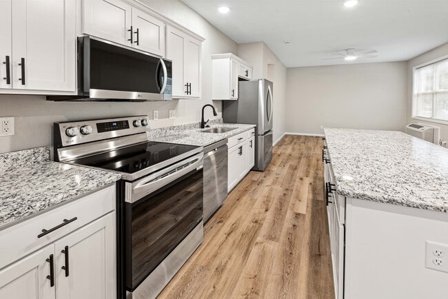 Photo - 1118 Bertrand St Unit 1118 Bertrand