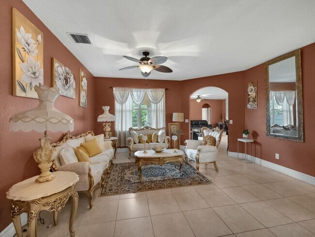 Photo - 1371 SW Halford Ave