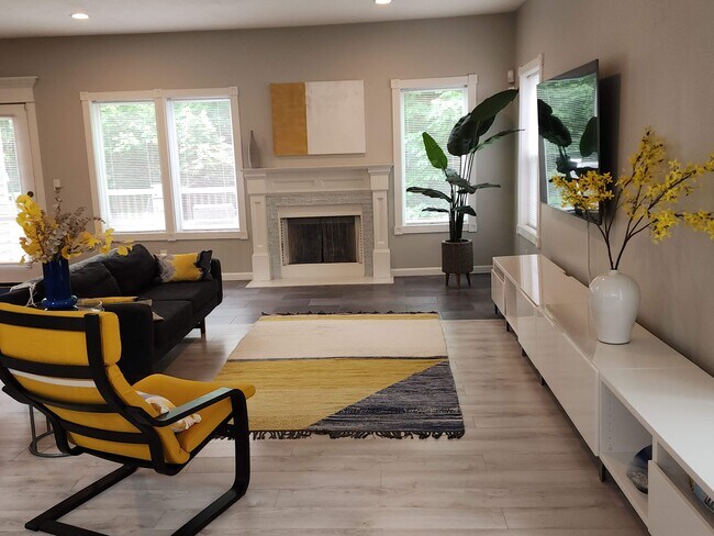 Photo - 13518 SW Hillshire Dr