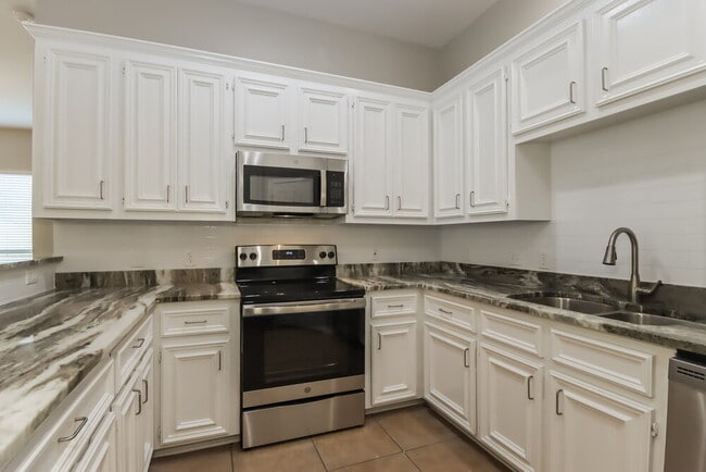 Photo - 15823 Scenic Water Dr