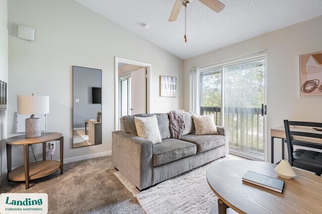 Building Photo - 1000 Palm Pl Dr NE Unit 1833.1411675