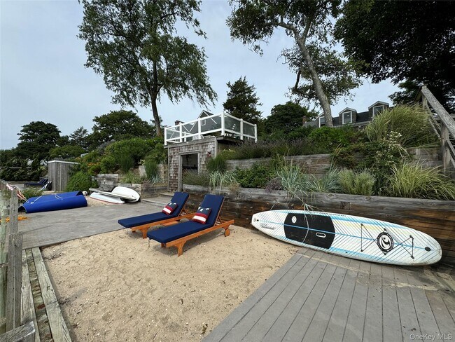 Photo - 1429 Peconic Bay Blvd