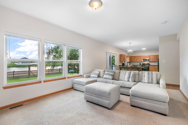 Photo - 1303 River Haven Trail