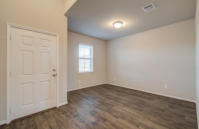 Photo - 506 Hidden Brk Dr