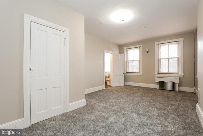 Photo - 212 E Broad St