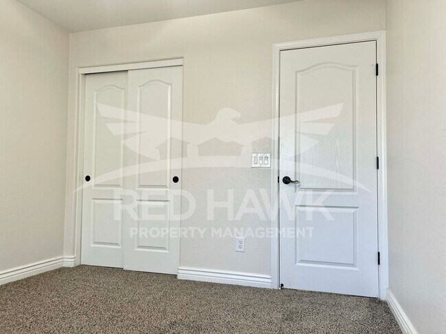 Photo - 3853 E Santa Fe Ln