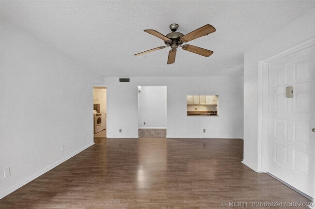 720 Sunny Pine Way Unit G2
