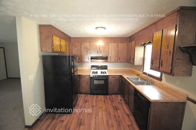 Photo - 266 Farm Ridge Dr NE