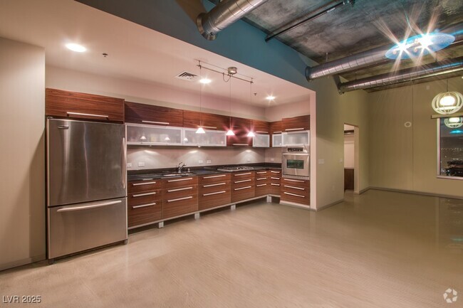 Building Photo - 900 S Las Vegas Blvd Unit 1104 Rental