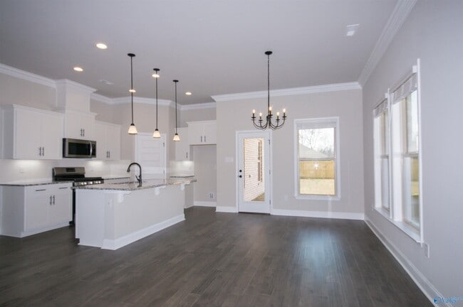 Photo - 12605 Juniors Dr