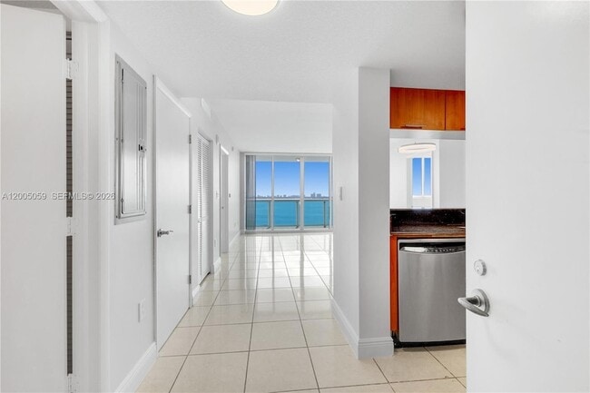 Photo - 1800 N Bayshore Dr Unit 1203