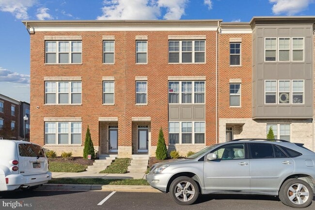 Photo - 5325 Manor Park Dr Townhome