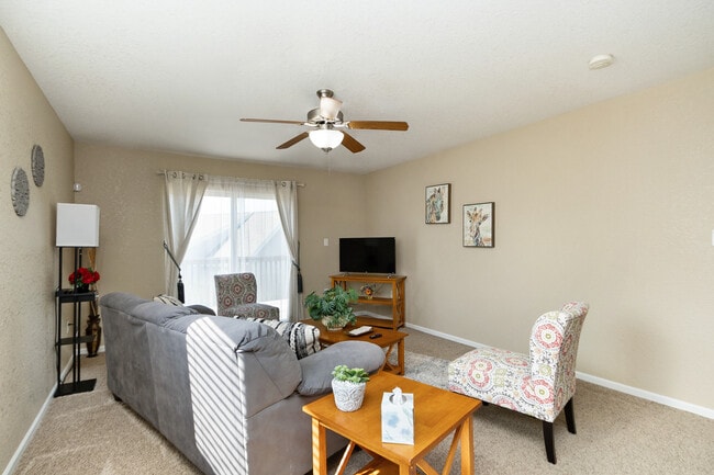 Photo - 1401 Sundance Dr