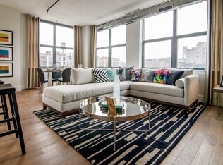 Photo - 277 Grand St