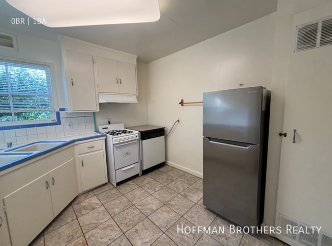 Photo - 1148 Hearst Ave Apartamento Unidad B