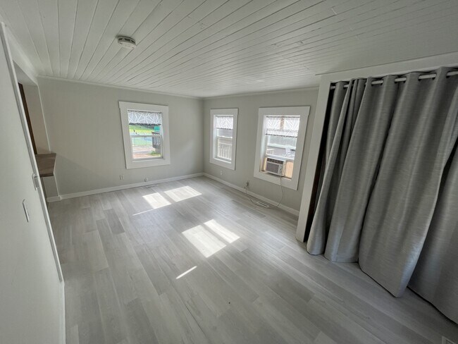 Photo - 3812 Park Ln