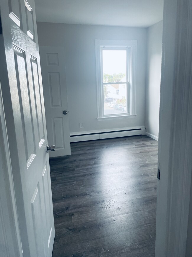 14 Thorndike St Unit Second Floor