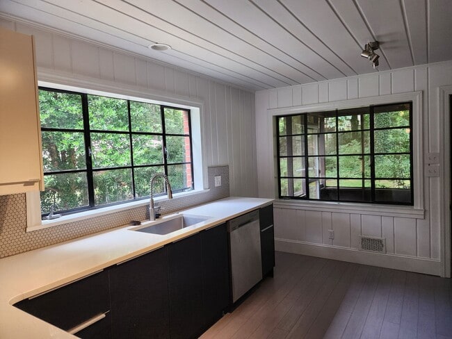 Photo - Ranch Home in Newton