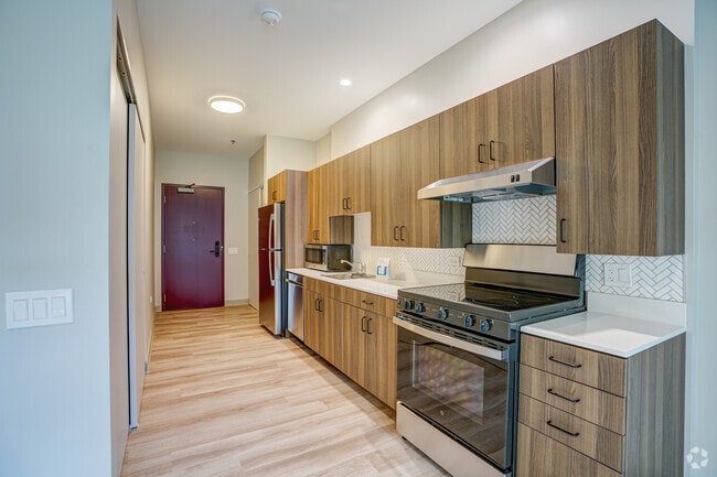 Studio – 430 SF – Kitchen