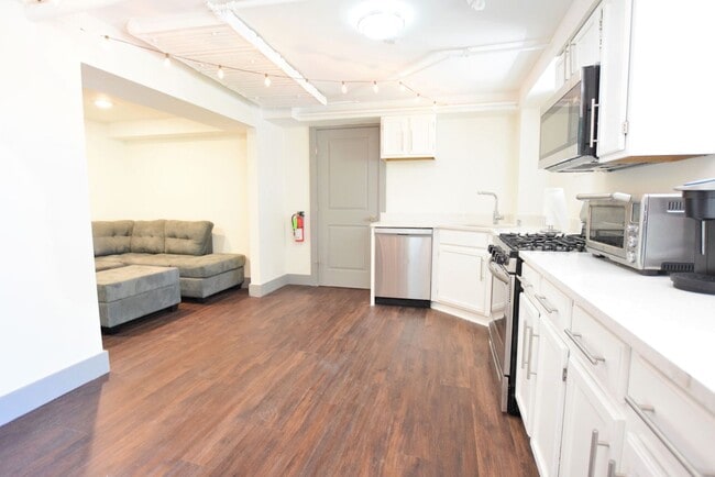 Photo - 306 Bryant Ave Unit Apt 1