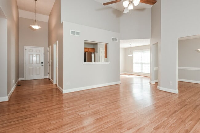 Photo - 626 Windy Mill Crossing