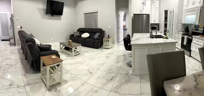 Photo - 3402 Las Vistas Ln