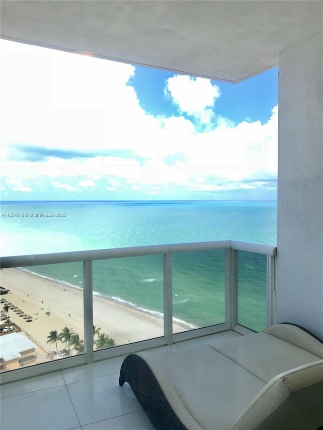 Photo - 18201 Collins Ave Unit 3302