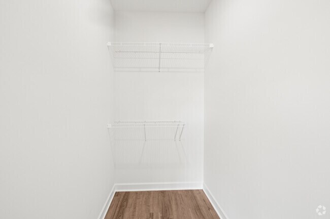 2BR, 2BA - 1,052SF - Primary Closet