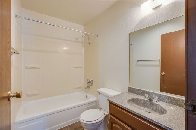 Photo - Redwood Gardens