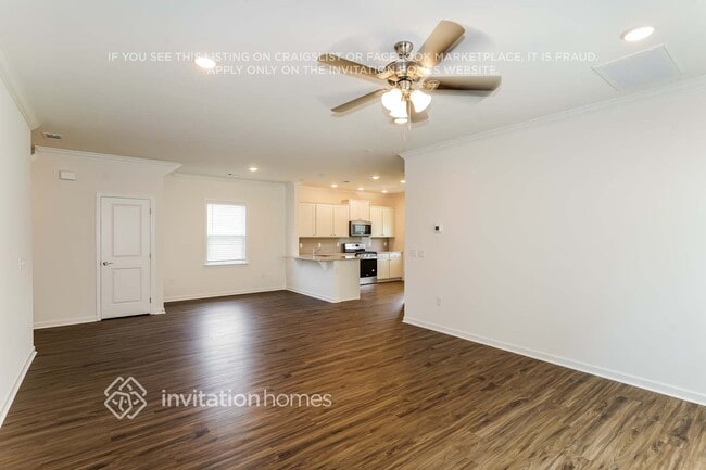 444 Brook Ave