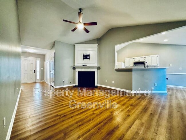 Photo - 603 Fairview Lake Way