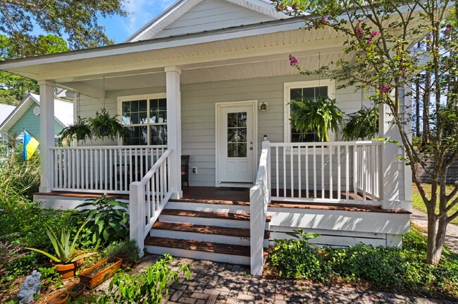 Building Photo - "Located on 30A - Charming 4 bedroom beach... Rental