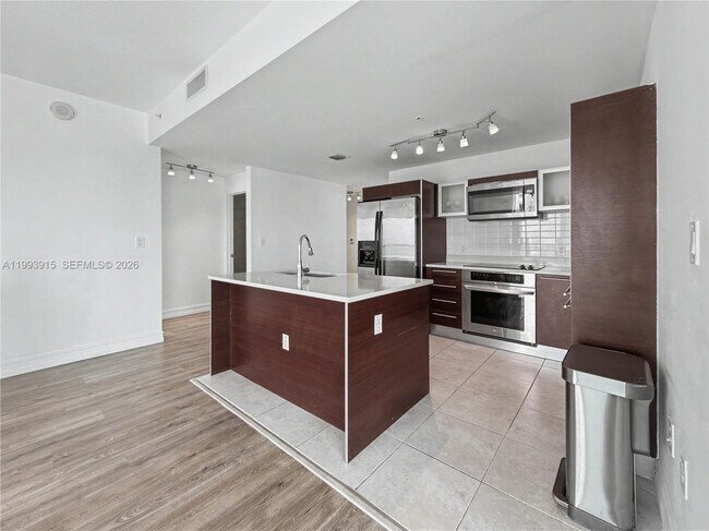 Photo - 1900 N Bayshore Dr Unit 3811