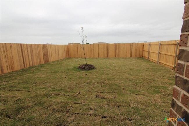 Photo - 311 Creekside Curve