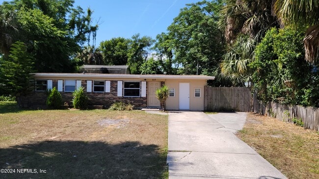 Building Photo - 115 Saratoga Cir S