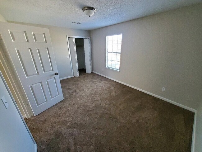 Photo - 1723 Westchester Dr