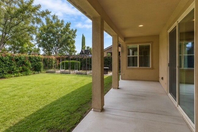 Photo - 1832 N Notting Hill Ln