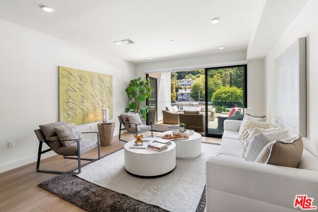 3651 Regal Pl Unidad 401
