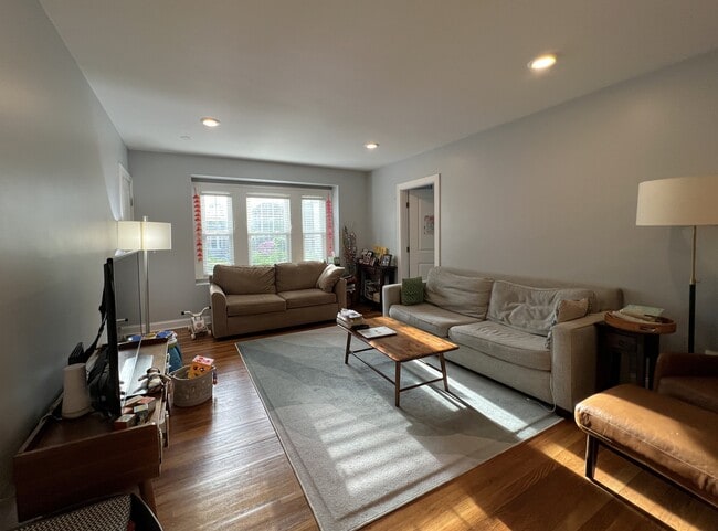 Photo - 48 Maynard St Unit 1