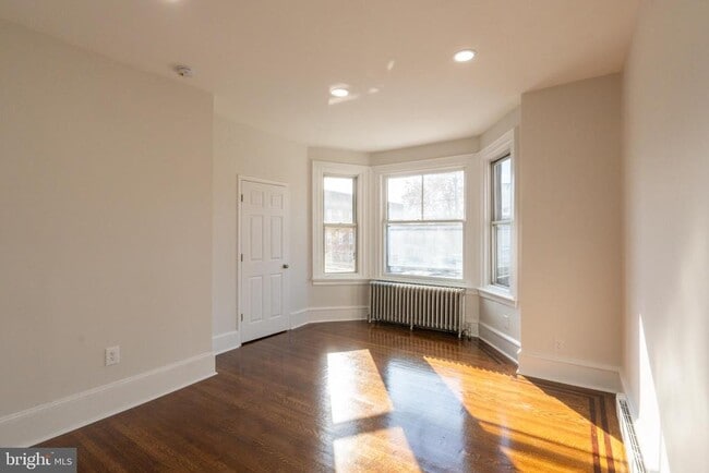 Photo - 5003 Pine St Unidad 2ND FL