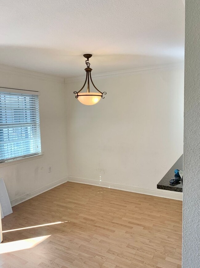 Photo - Walking distance to LSU / short drive downtown Unit 2207