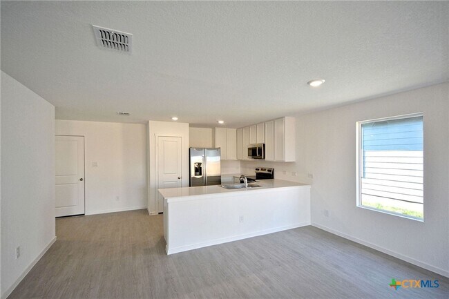 Photo - 3243 Gingham Pt
