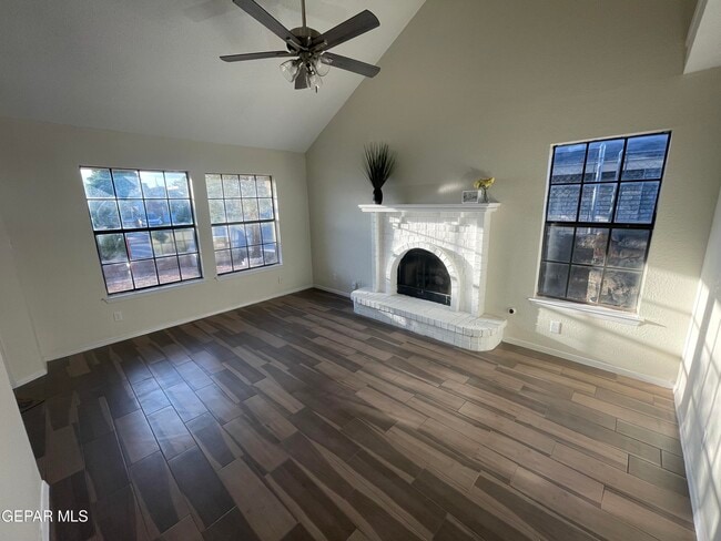 Photo - 1574 Rebecca Ann Dr